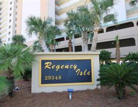 Resort Regency Isle
